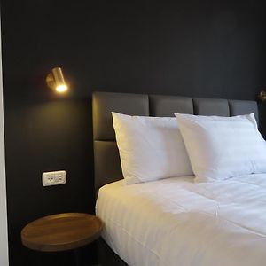 White Moon Inn